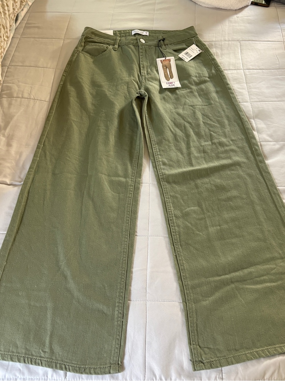 Vanilla Star Olive Green Wide-Leg Jeans